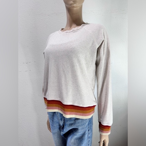 Faherty cream cruw sweeter with stripes - Picture 5 of 15